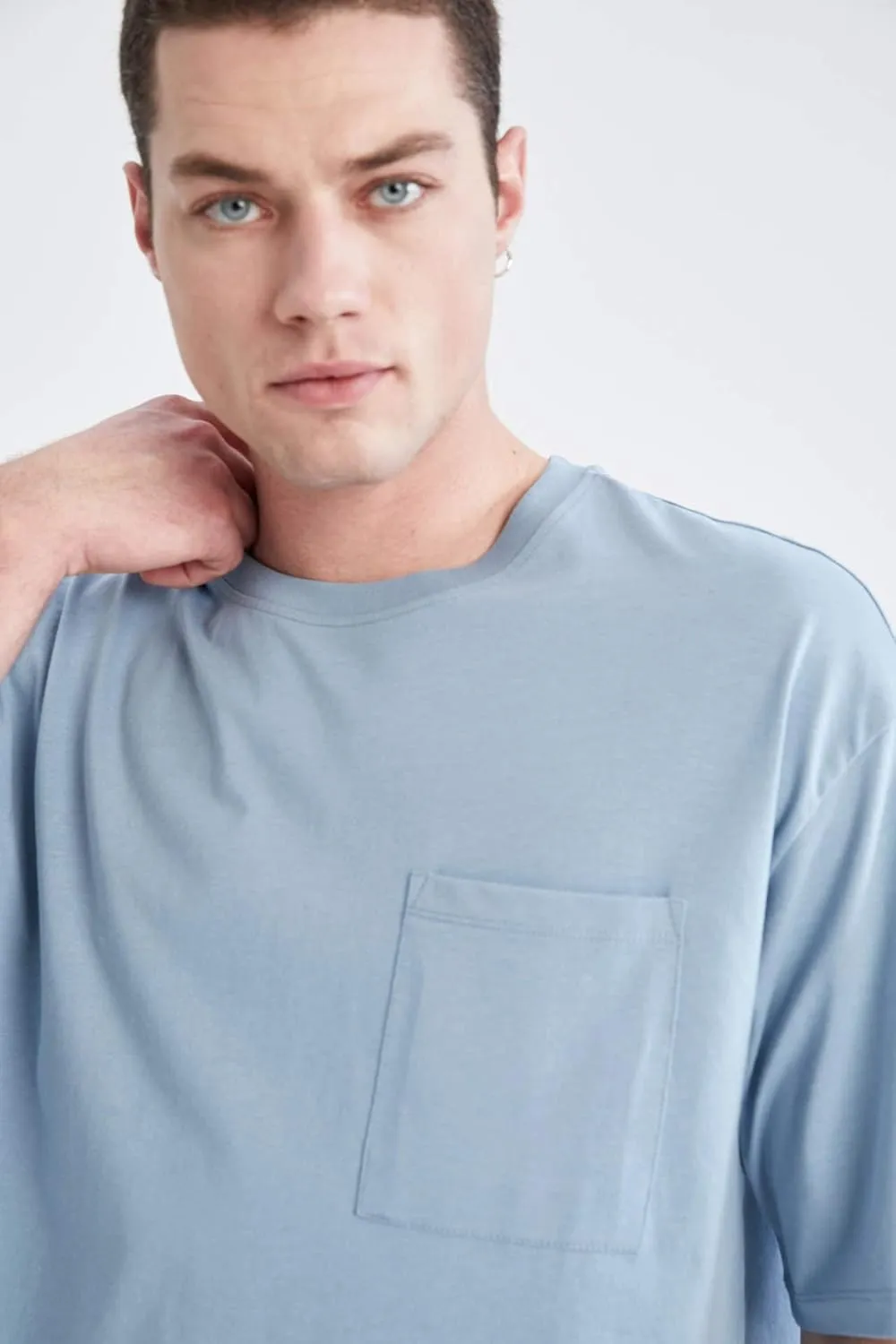DeFacto Young Men Short Sleeve Crew Neck Oversized Tshirts 100% Cotton – Young Men Oversized Crew Neck T-Shirts