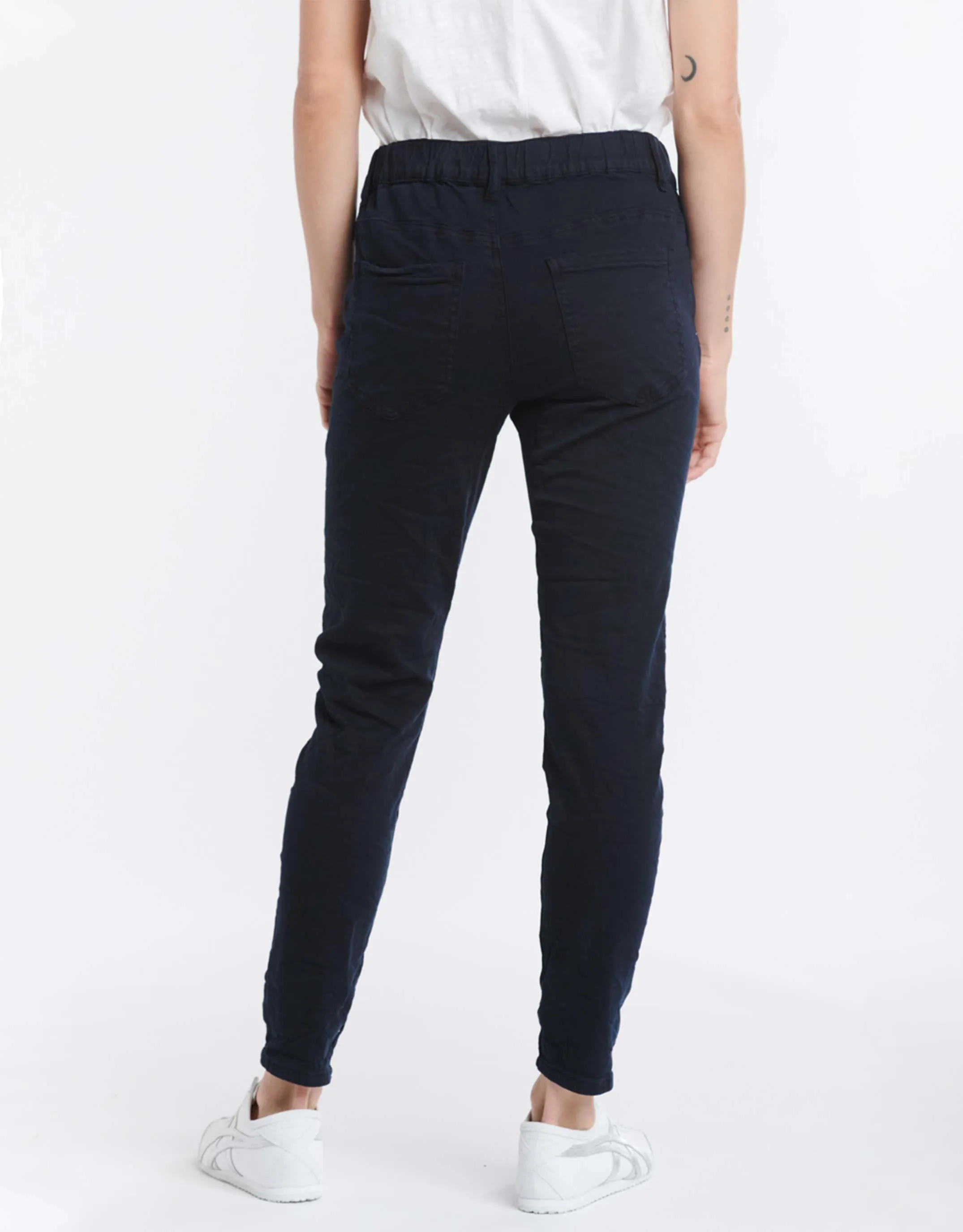 Emma Stretch Jean - Navy