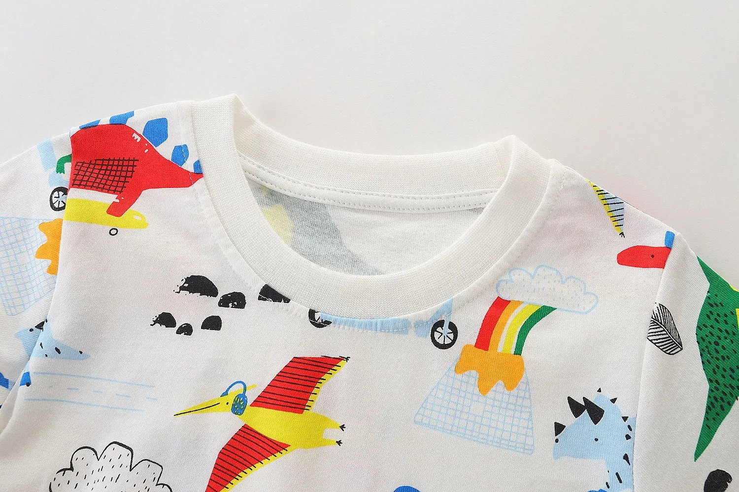 Short Sleeve Dinosaur Print Boys 2 Piece T-Shirt and Shorts Set in Pink | Toddler Kid Baby Boys Clothing Gift Boy's Sweatshirts Outfits